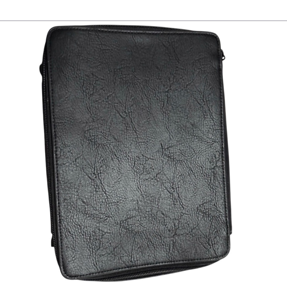 BEIS The Cosmetic case black